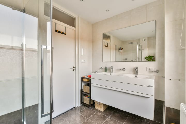 Foto 17 van Van Lyndenlaan 6