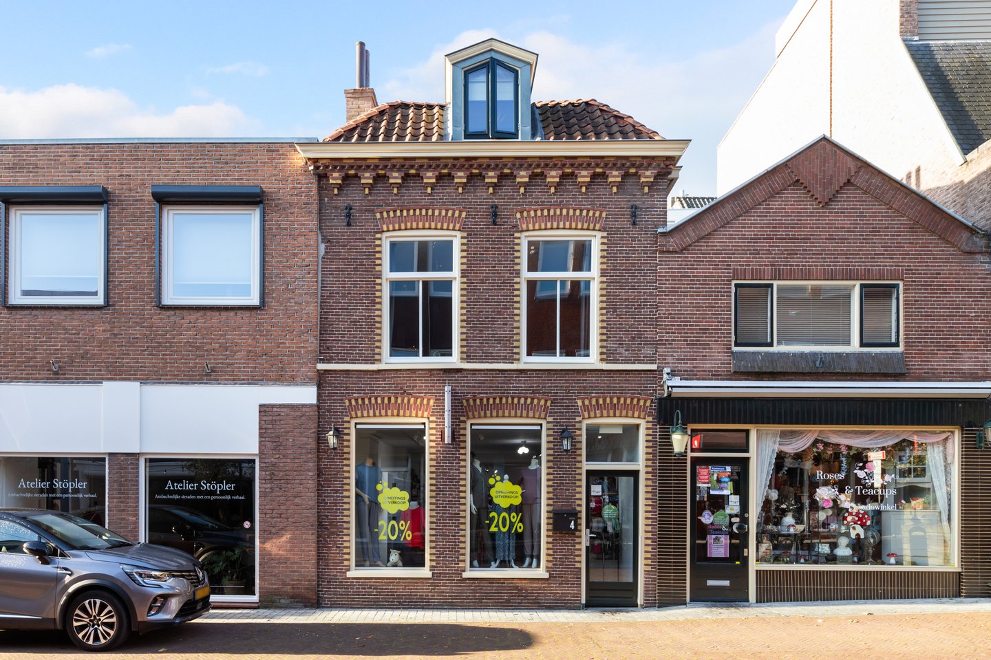 Bekijk foto 1 van Rijnstraat 4