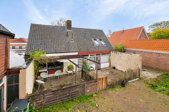 Foto 10 van Kerkhofstraat 1