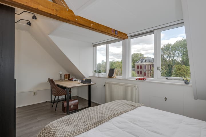 Photo 35 of Valkenburgseweg 17