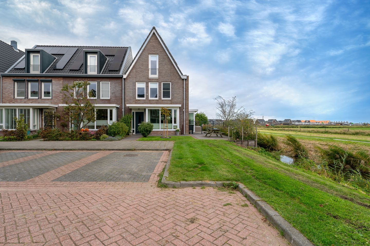 Foto 1 van Buitenrust 19