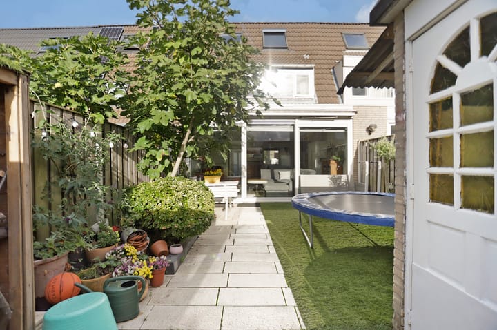 Foto 33 van Aristotelestuin 19