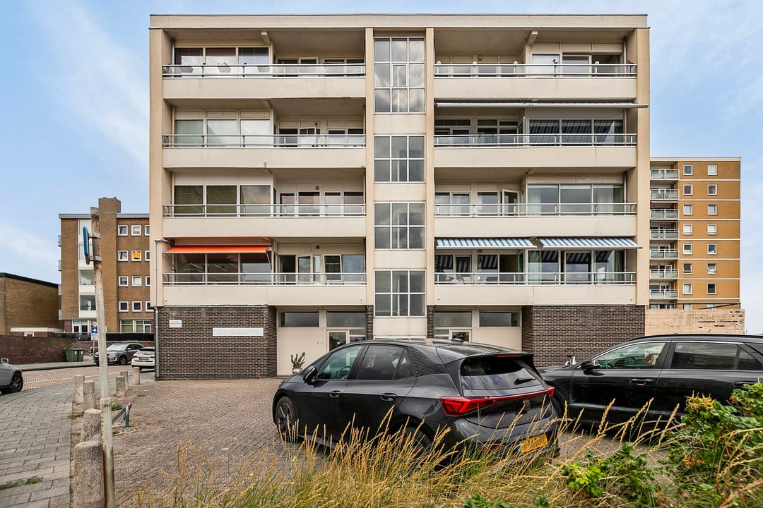 Photo 8 of Burgemeester van Alphenstraat 59-F10