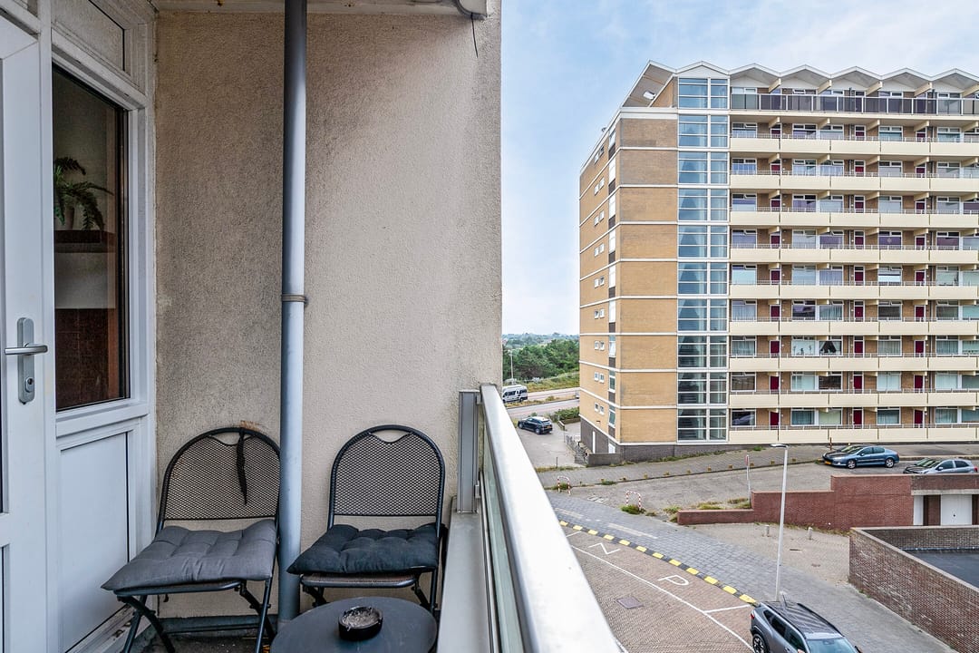 Photo 26 of Burgemeester van Alphenstraat 59-F10