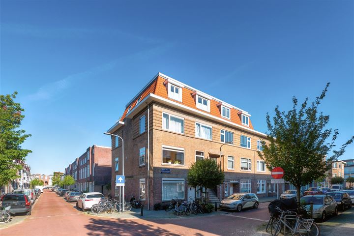 View photo 1 of Willem van Outhoornstraat 54