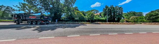 View 360° photo of Straatbeeld of Berg en Dalseweg 407