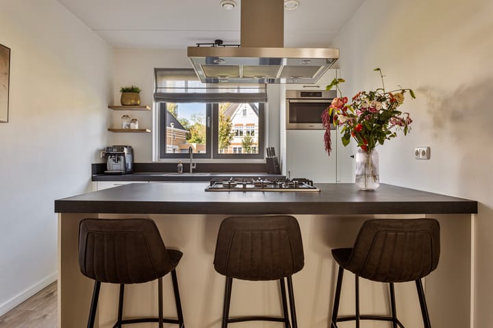 Foto 12 van Tinbergenplantsoen 33