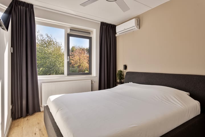 Foto 20 van Tinbergenplantsoen 33