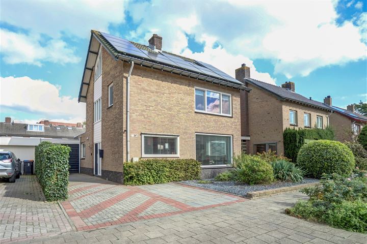 Bekijk foto 1 van Aert Swaensstraat 7