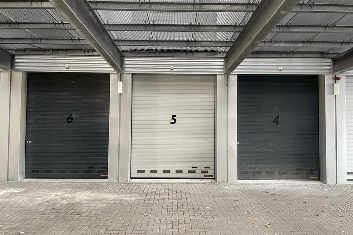 Foto 1 van Industrieweg 1