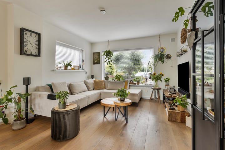 Foto 6 van Augustusbloemweg 21