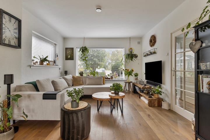 Foto 7 van Augustusbloemweg 21