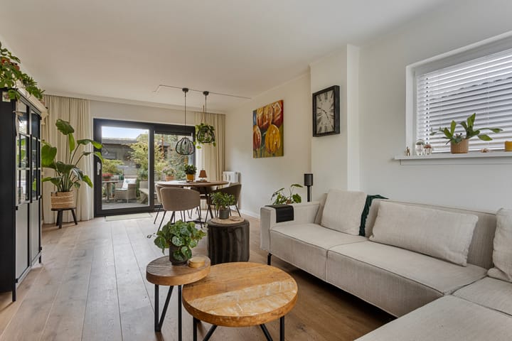 Foto 8 van Augustusbloemweg 21