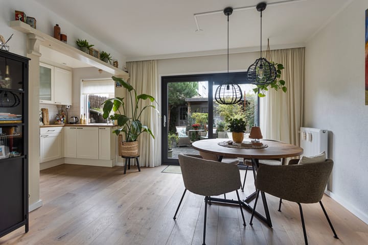 Foto 10 van Augustusbloemweg 21