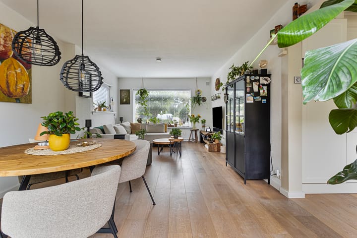 Foto 14 van Augustusbloemweg 21