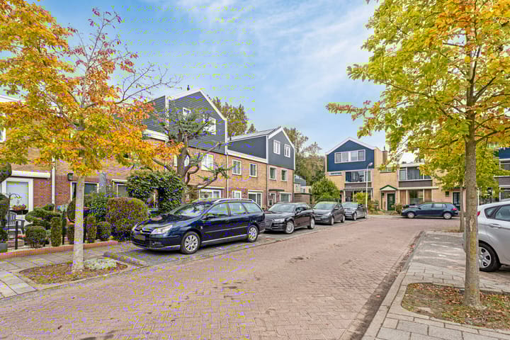 Foto 44 van Augustusbloemweg 21