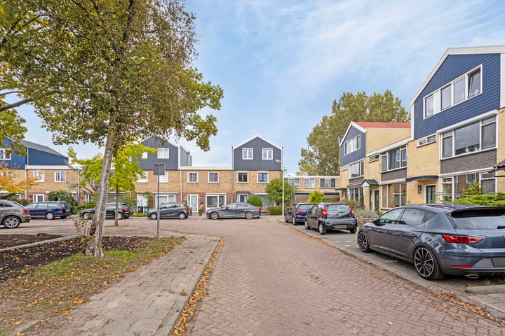 Foto 45 van Augustusbloemweg 21