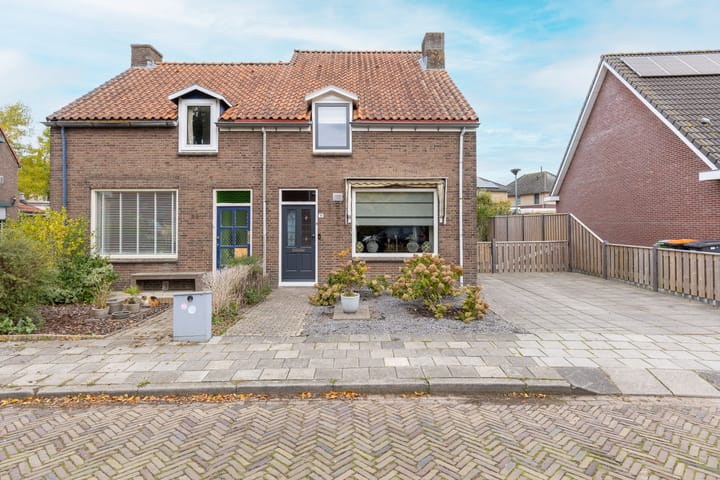 Photo 1 of Pieter Noordelooslaan 31