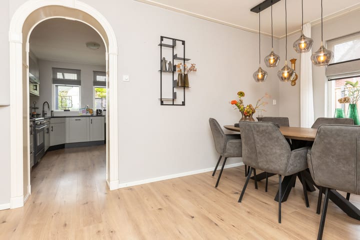 Photo 15 of Pieter Noordelooslaan 31