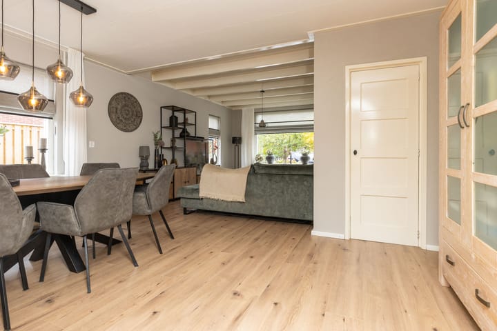 Photo 16 of Pieter Noordelooslaan 31