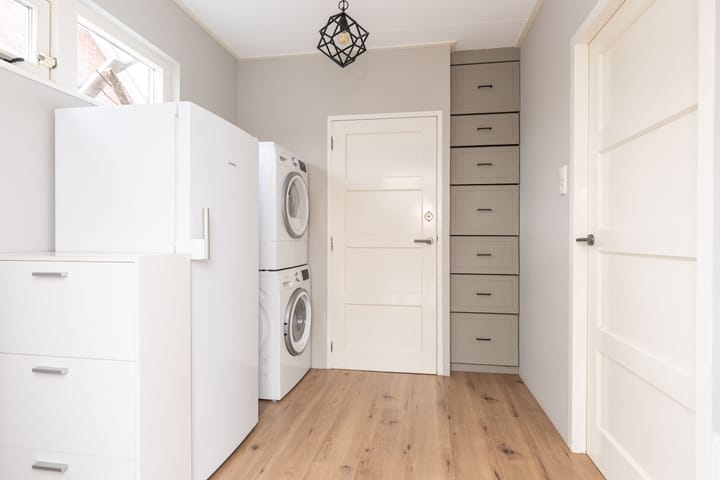 Photo 21 of Pieter Noordelooslaan 31