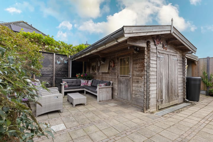 Photo 22 of Pieter Noordelooslaan 31