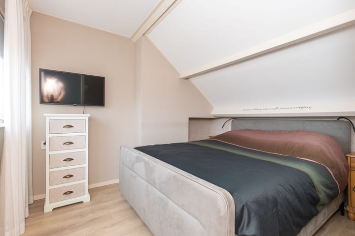 Photo 36 of Pieter Noordelooslaan 31