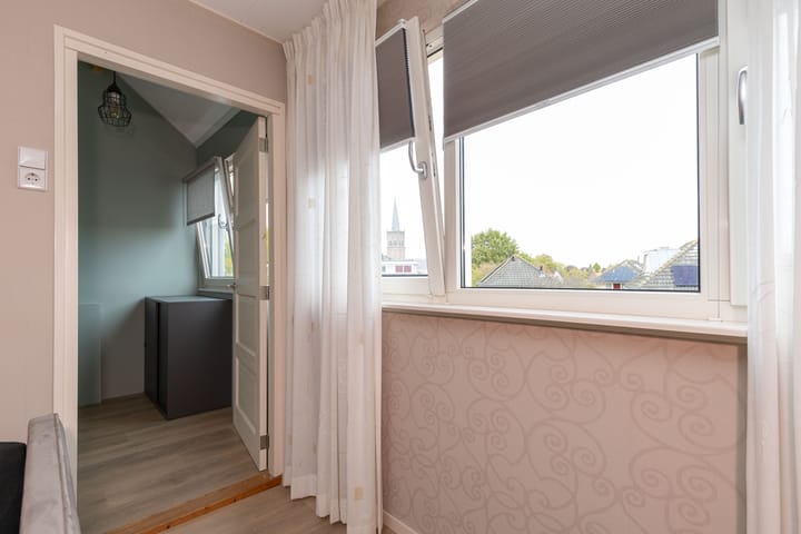 Photo 37 of Pieter Noordelooslaan 31