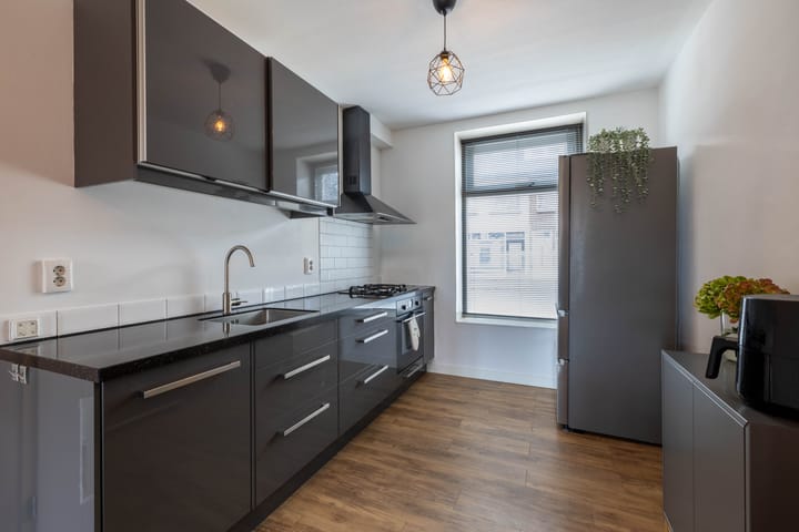 Foto 6 van Bornsestraat 106