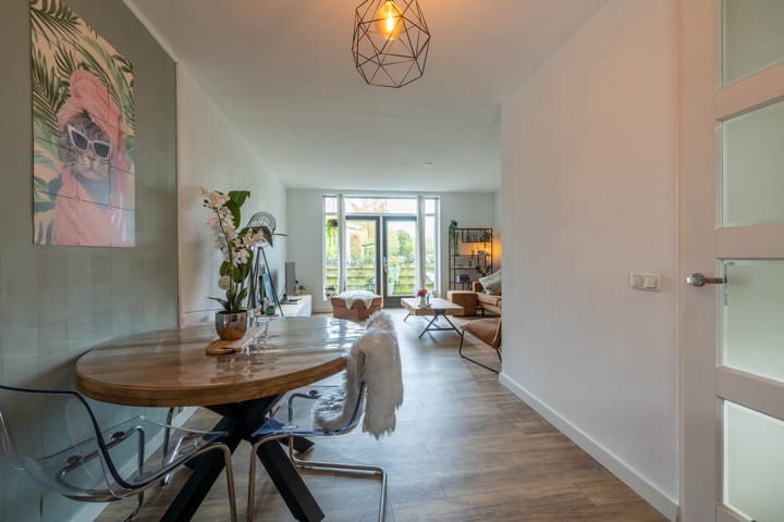 Foto 9 van Bornsestraat 106