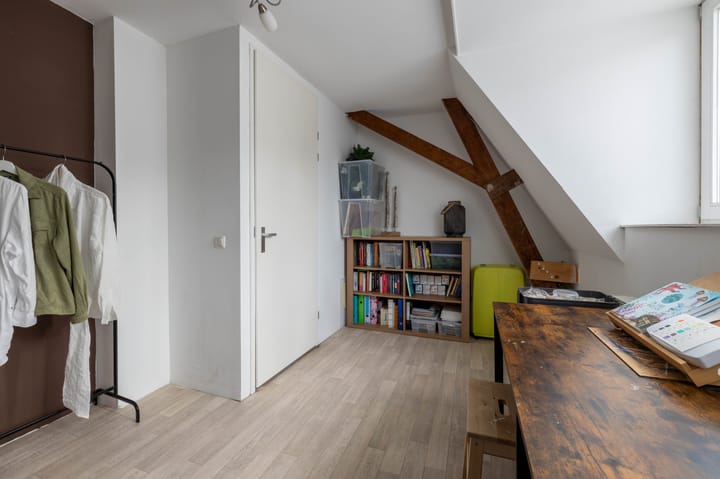 Foto 16 van Bornsestraat 106