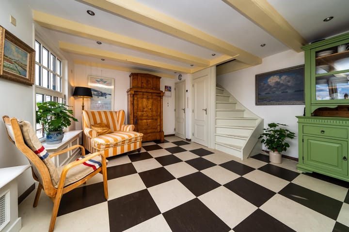 Foto 4 van Warmoesstraat 34-E