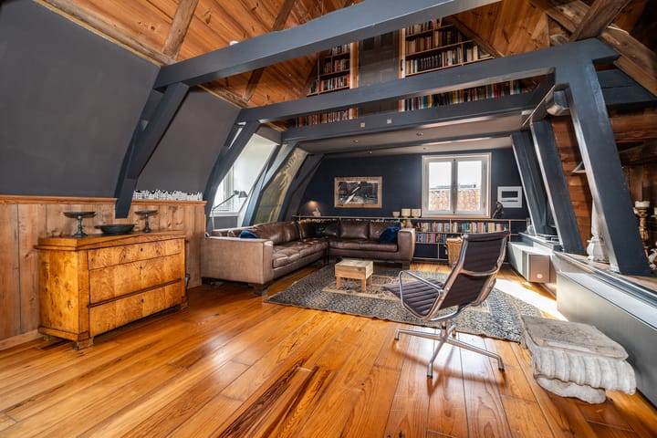 Foto 18 van Warmoesstraat 34-E