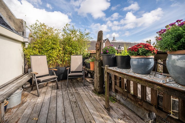 Foto 26 van Warmoesstraat 34-E