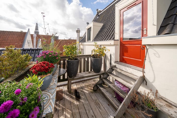 Foto 27 van Warmoesstraat 34-E