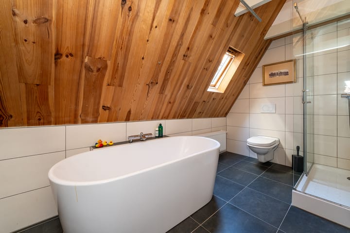 Foto 31 van Warmoesstraat 34-E