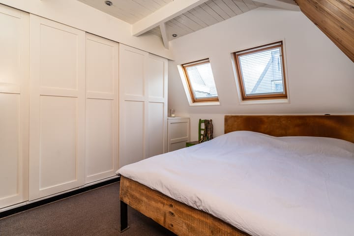 Foto 34 van Warmoesstraat 34-E