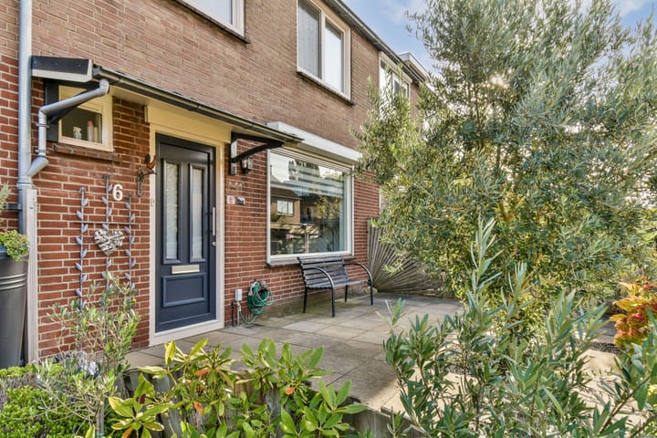 Foto 3 van Van Lyndenlaan 6