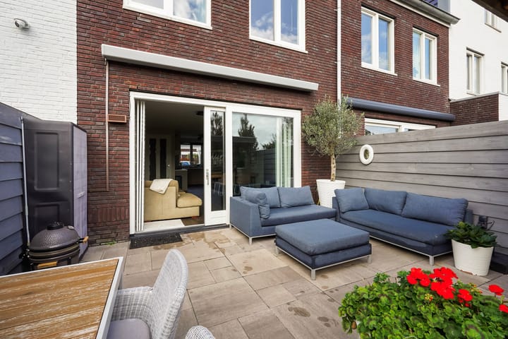 Foto 24 van De Laan van Westlands Roem 48