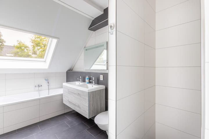 Foto 6 van Einsteinhage 3