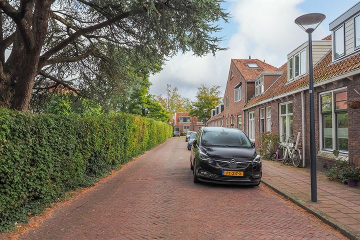 Bekijk foto 3 van Pieter Florisstraat 33