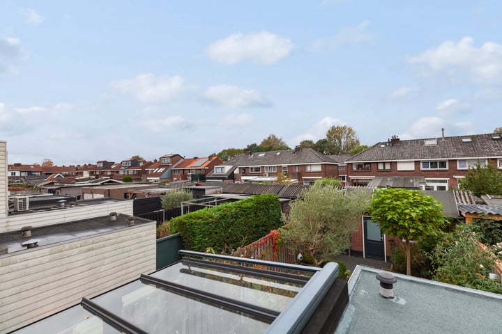 View photo 27 of Boezemstraat 21