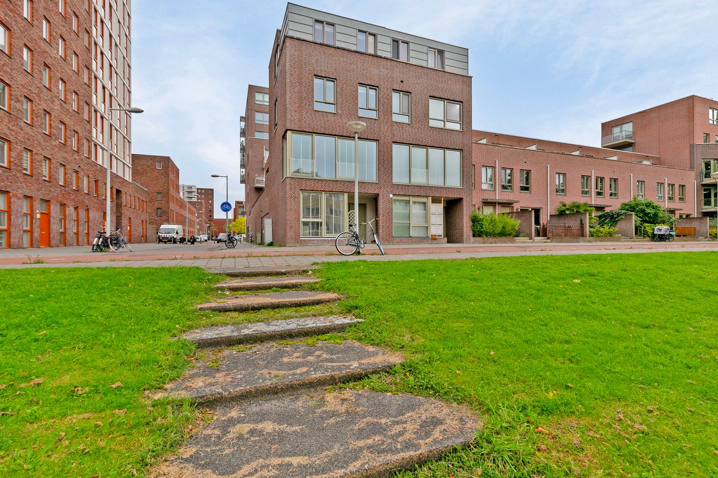 Foto 1 van Albardagracht 98