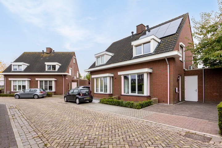 Foto 31 van Pastoor van de Mortelstraat 1