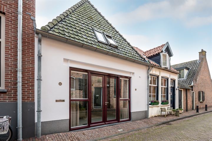 Bekijk foto 1 van Straat van Sevenhuysen 7