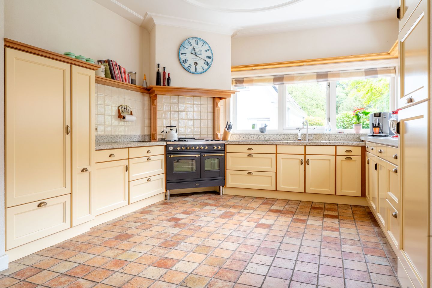 Foto 25 van Rijksstraatweg 354