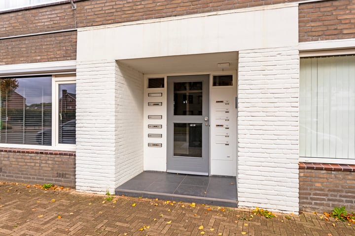 Bekijk foto 23 van Oude Molenstraat 102