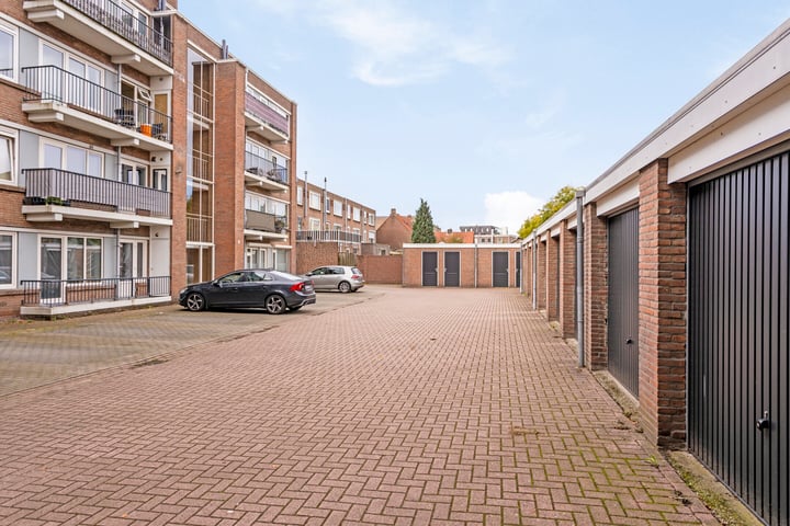 Bekijk foto 24 van Oude Molenstraat 102