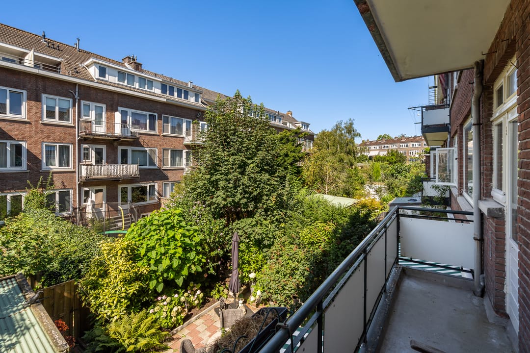 Photo 32 of Lumeystraat 17-01R