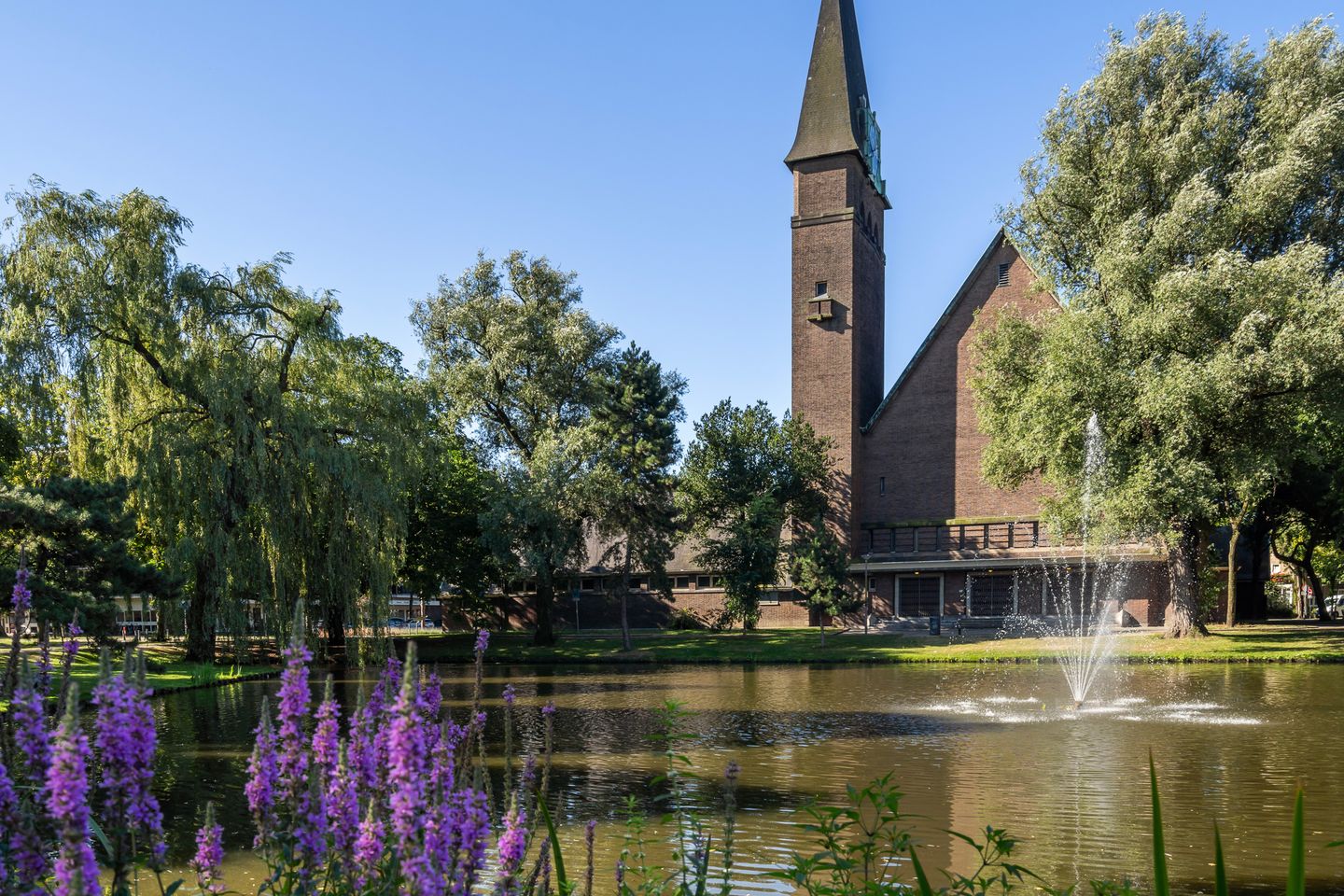 Photo 35 of Lumeystraat 17-01R